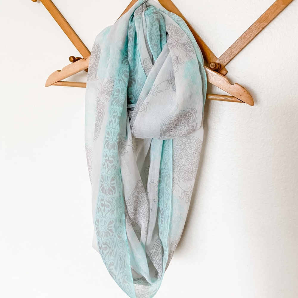 Infinity scarf with paisley design